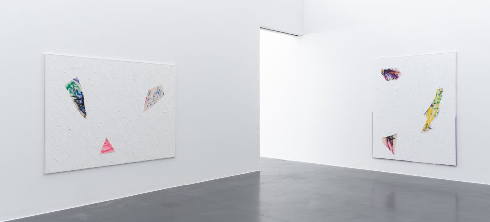 Rezension zur aktuellen Ausstellung "Chris Succo, White Paintings | Spark Paintings" von Quirin Brunnmeier auf gallerytalk.net Rezension zur aktuellen Ausstellung "Chris Succo, White Paintings | Spark Paintings" von Quirin Brunnmeier auf gallerytalk.net
