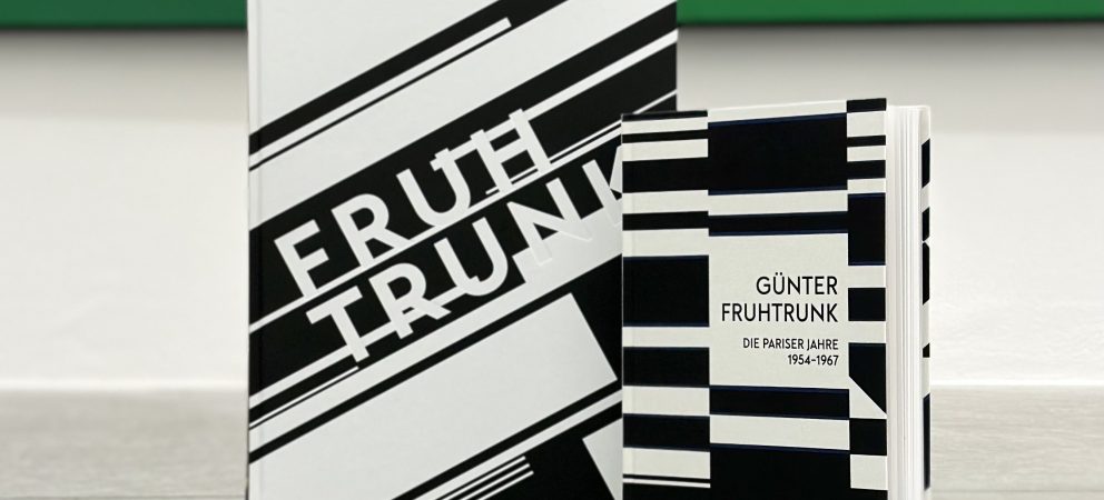 Kataloge zu den Ausstellungen über Günter Fruhtrunk im Lenbachhaus München und Bonner Kunstmuseum